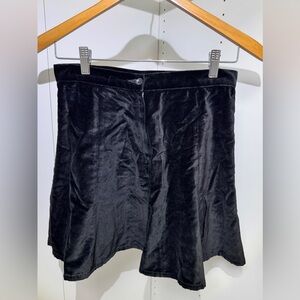 Rag & Bone Black Velvet Pleated Mini Skirt – Size 4